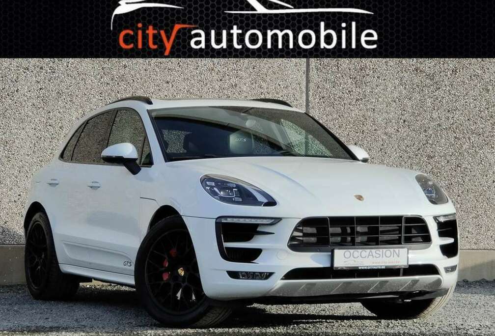 Porsche 3.0 GTS PDK TOIT PANO OUVRANT SIEGES CHAUFFANTS CA