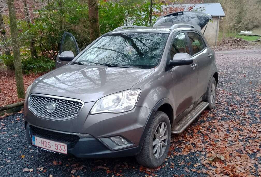 SsangYong 2.0i 4WD Quartz