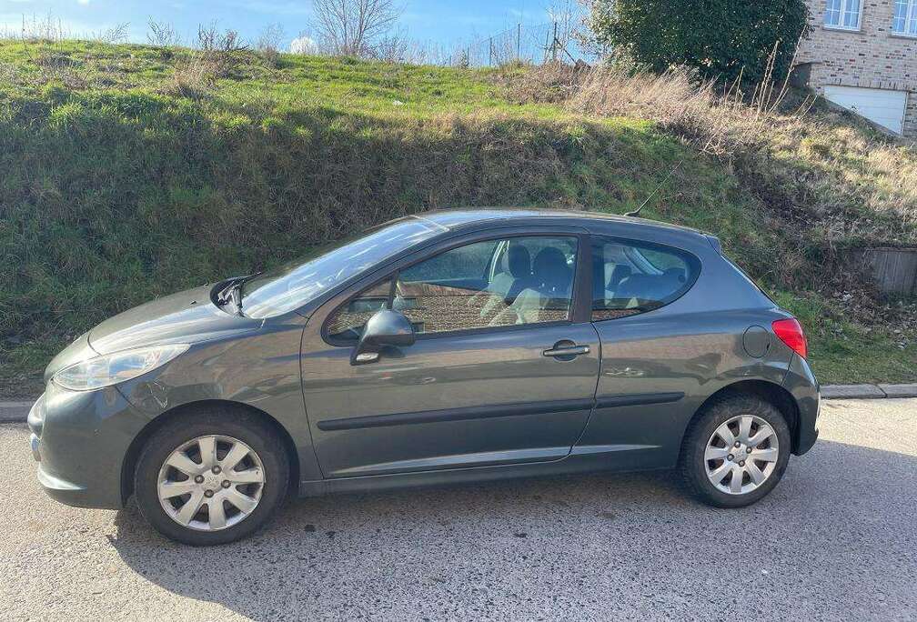 Peugeot 1.4i 16v Sporty