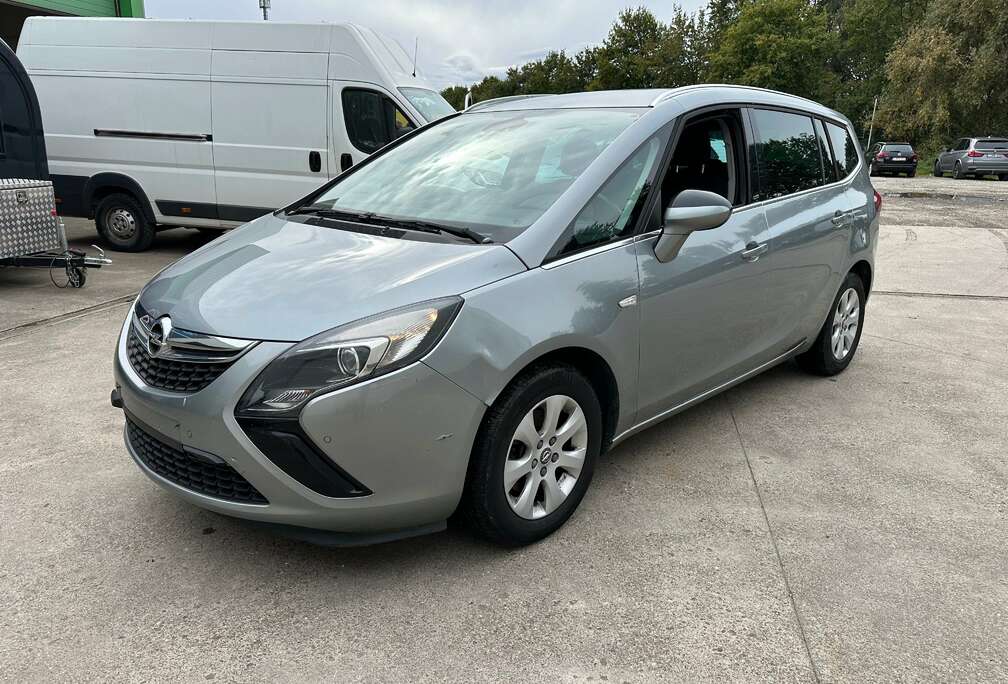 Opel Zafira tourer 1.4 turbo 7pl