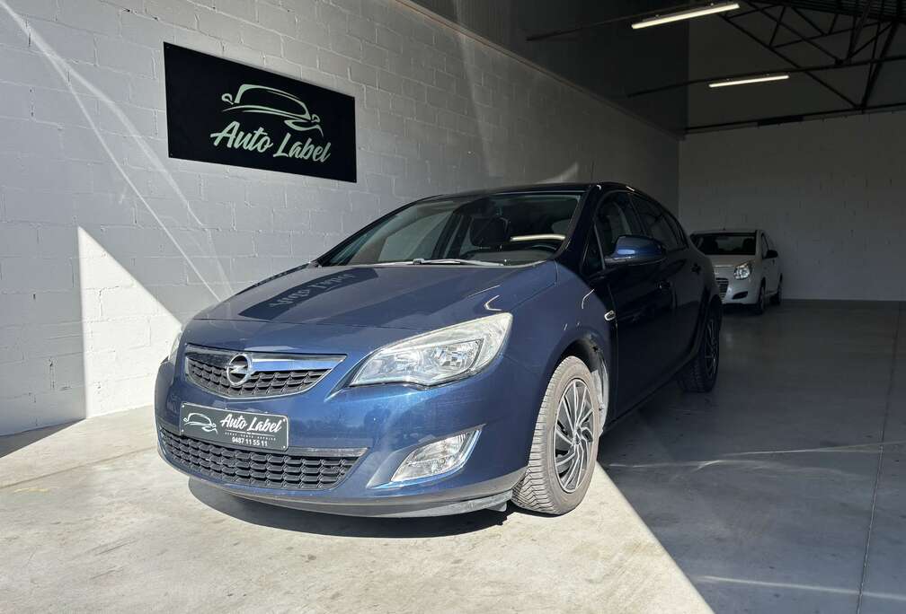 Opel Astra 1.6i Enjoy