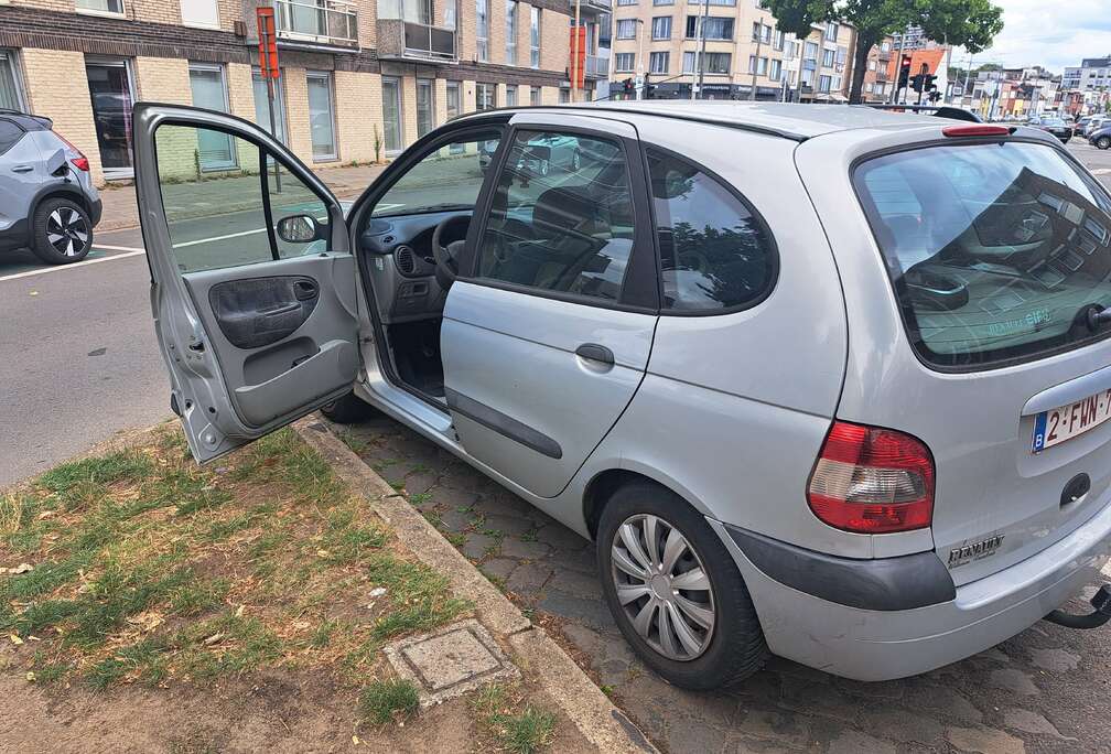 Renault Scenic 1.4 16V