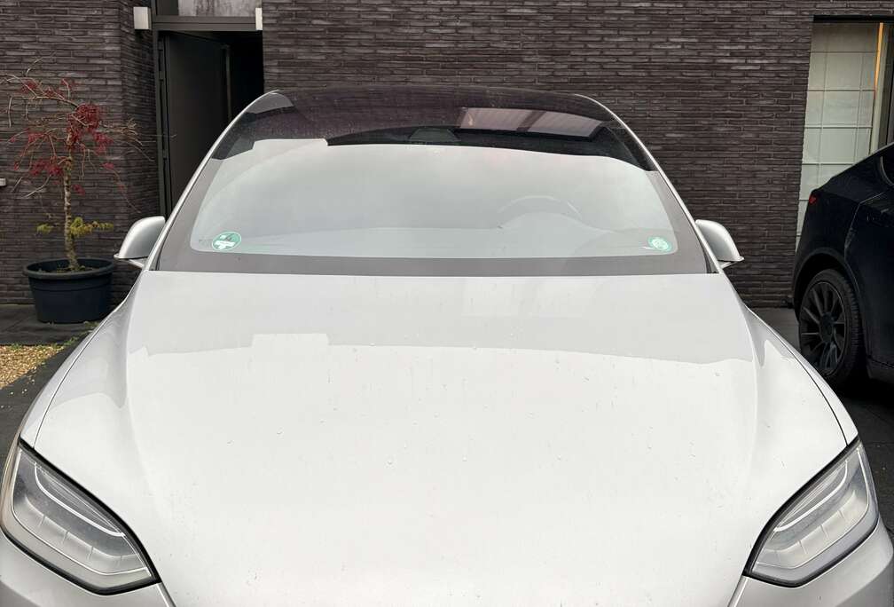 Tesla Model X 75D Allradantrieb