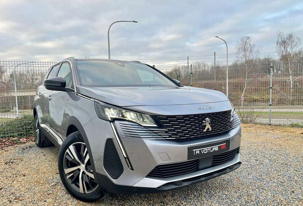 Peugeot 1.2 PureTech Allure Pack LED/NAV/CAMER/ACC/CARPLAY