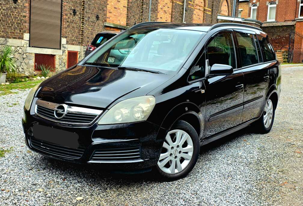 Opel Zafira 1.9 DTL CDTi Cosmo FAP