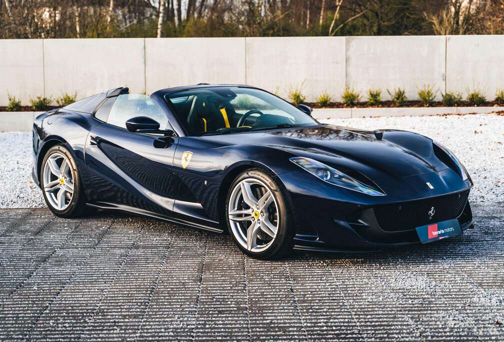 Ferrari GTS / Blu America / Carbon / Lift / Racing Seat