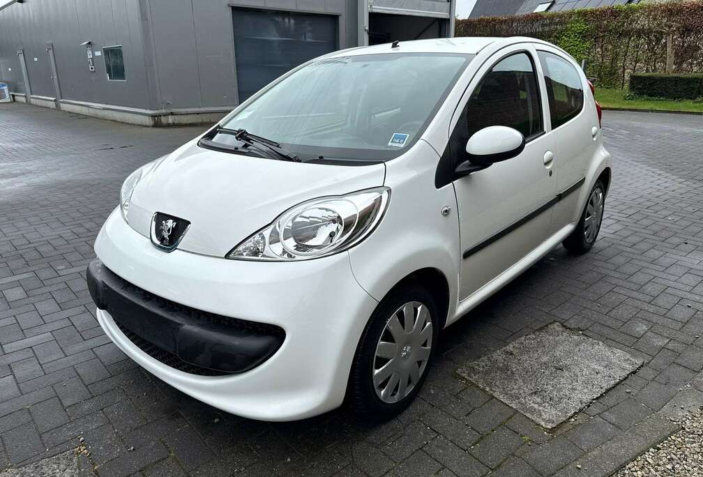 Peugeot 107 1.0i 12v Trendy 2Tronic GARANTIE 1 AN/JAAR