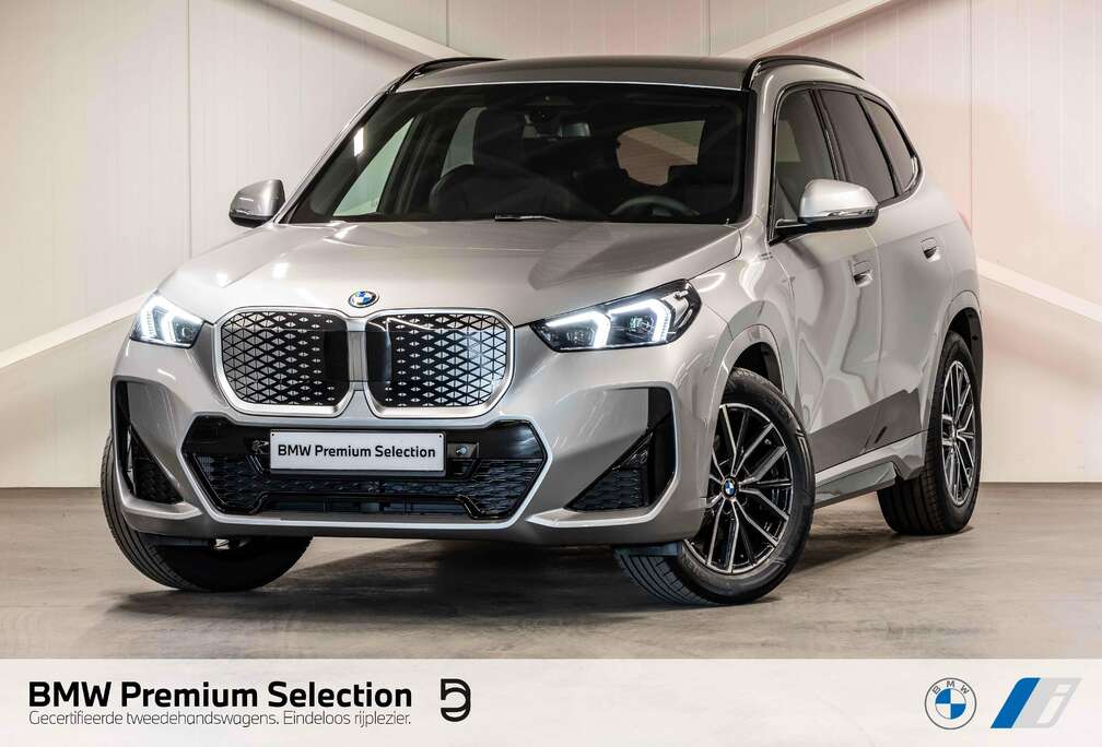 BMW eDrive20 M Sport  TOWB KEYLESS