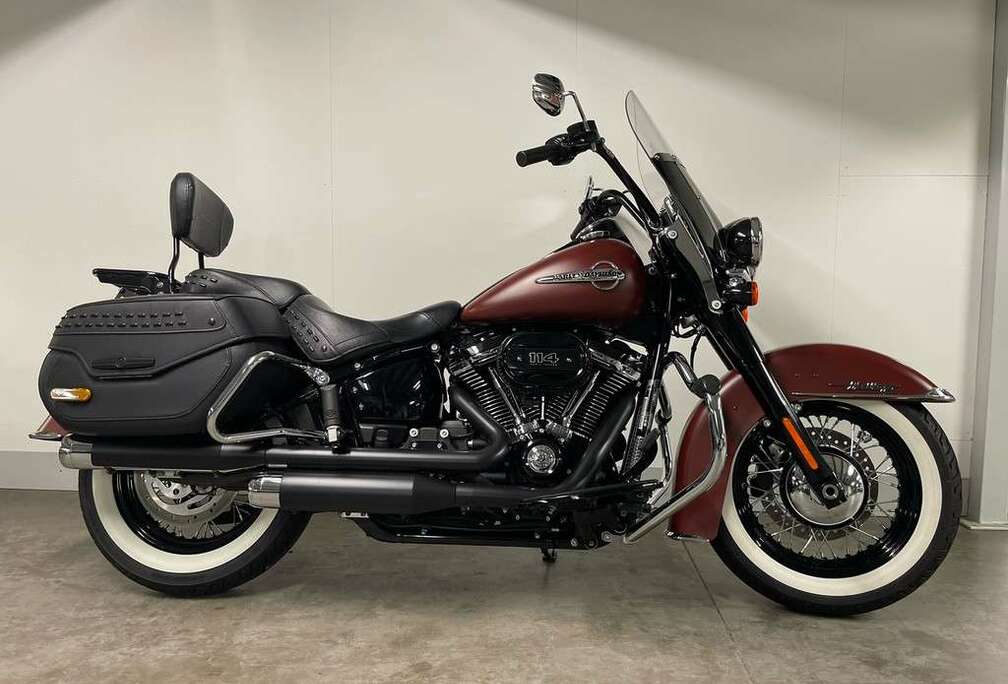Cruiser FLHCS CLASSIC