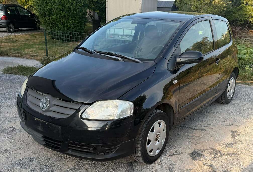 Volkswagen 1.2i Fox in the city
