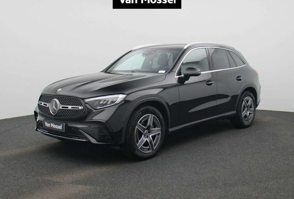 Mercedes-Benz d 4MATIC + AMG LINE + TREKHAAK + RIJASSISTENTIEPAK