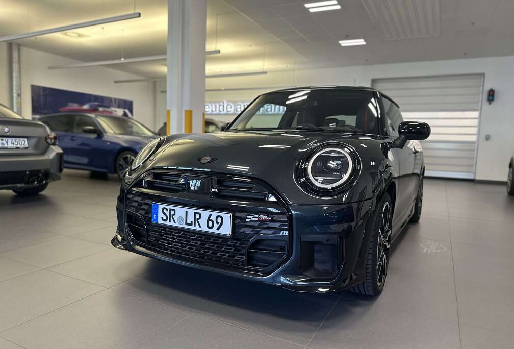 MINI Cooper S John Cooper Works Trim