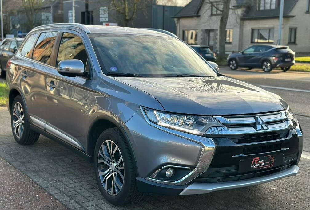 Mitsubishi 2.0 2WD - Automaat - Apple Carplay - Camera