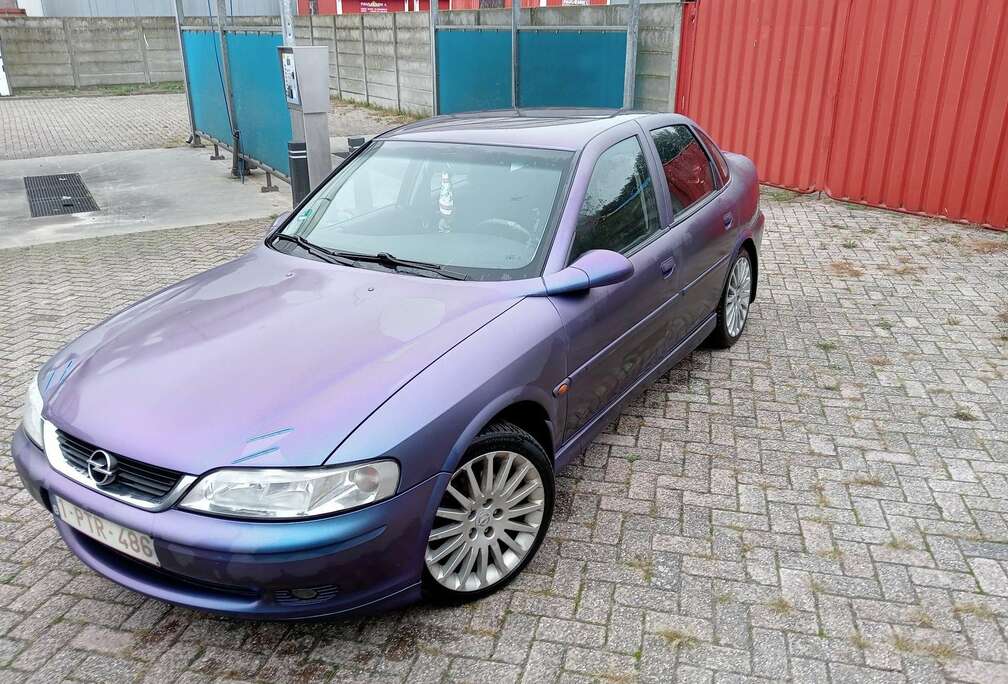 Opel 1.8 i