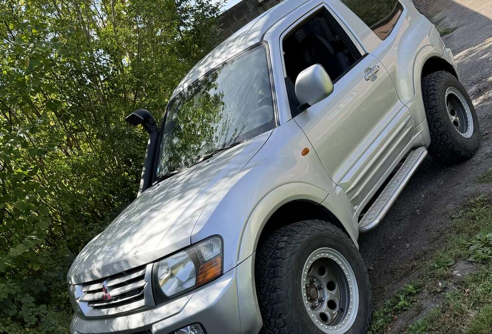 Mitsubishi 3.2 Turbo DI-D 16v GLS Exe