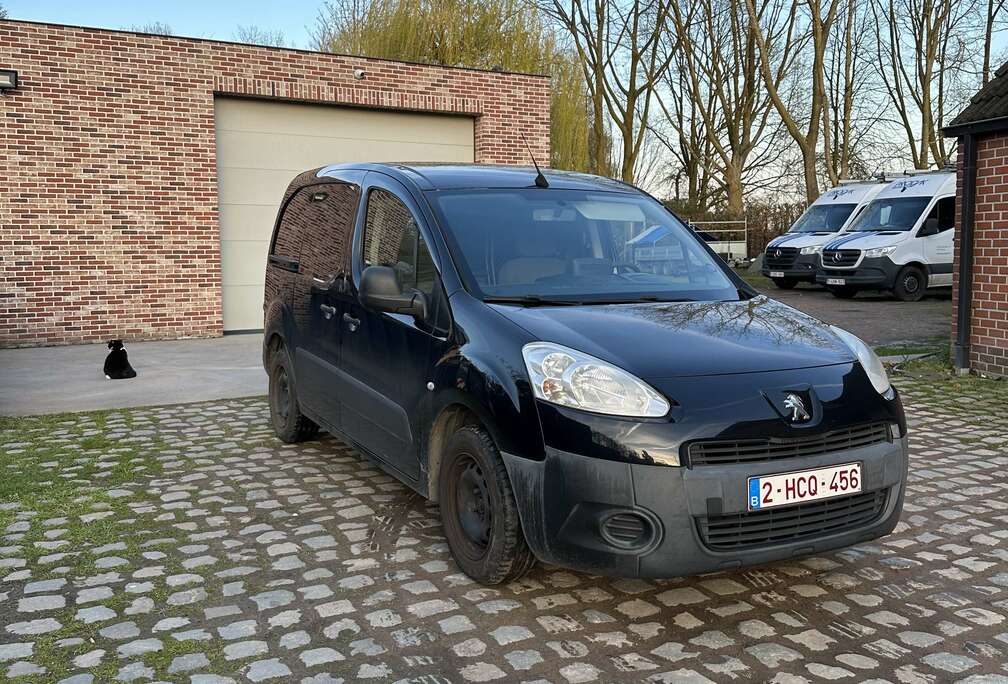 Peugeot 1.6 Uniek 84KW/114pk Motor Airco Navi Bluetooth