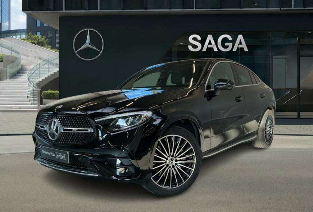 Mercedes-Benz 4MATIC Coupé AMG Line