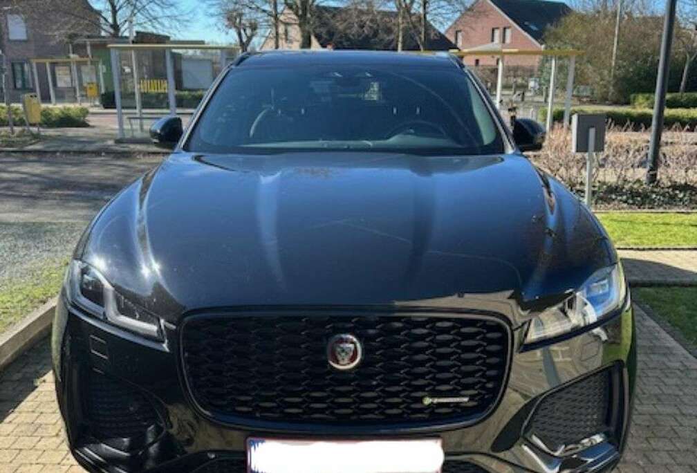 Jaguar F-Pace 2.0 T AWD P250 R-Dynamic S