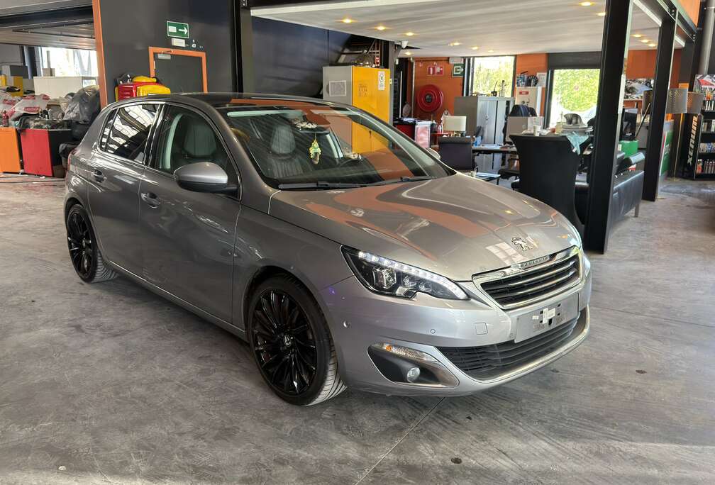 Peugeot 308 1.2 Allure STT/12 mois de garantie