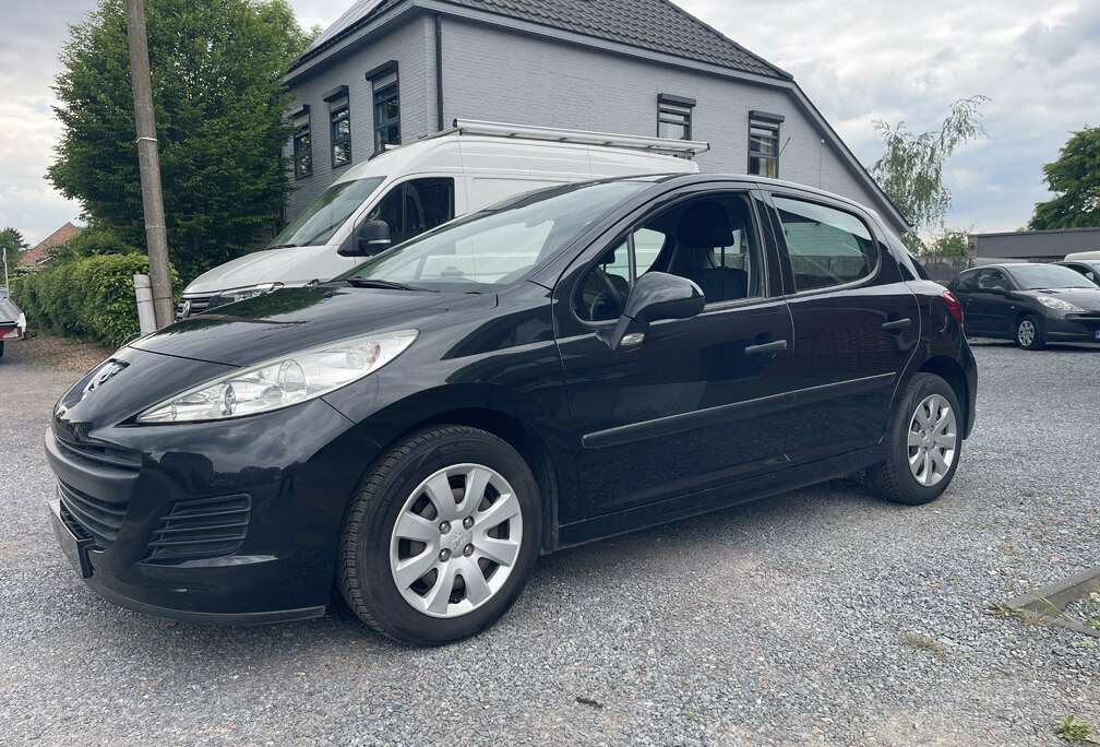 Peugeot 1.4i Benzine,5 deurs,1e eigenaar+boekje,...