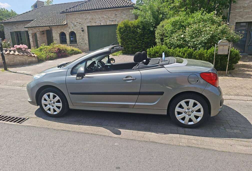 Peugeot 207 CC 1.6i 16v