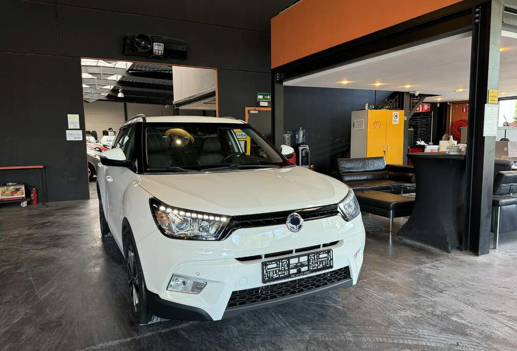 SsangYong 1.6 - AUTOMATIQUE - CARNET COMPLET -  A/C - MEDIA/TEL - GPS - CAM - SIEGES CHAUFFANTS