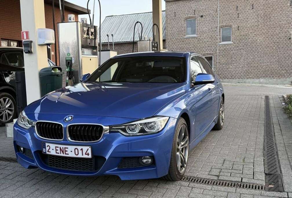 BMW Bmw330e M Interior And Exterior