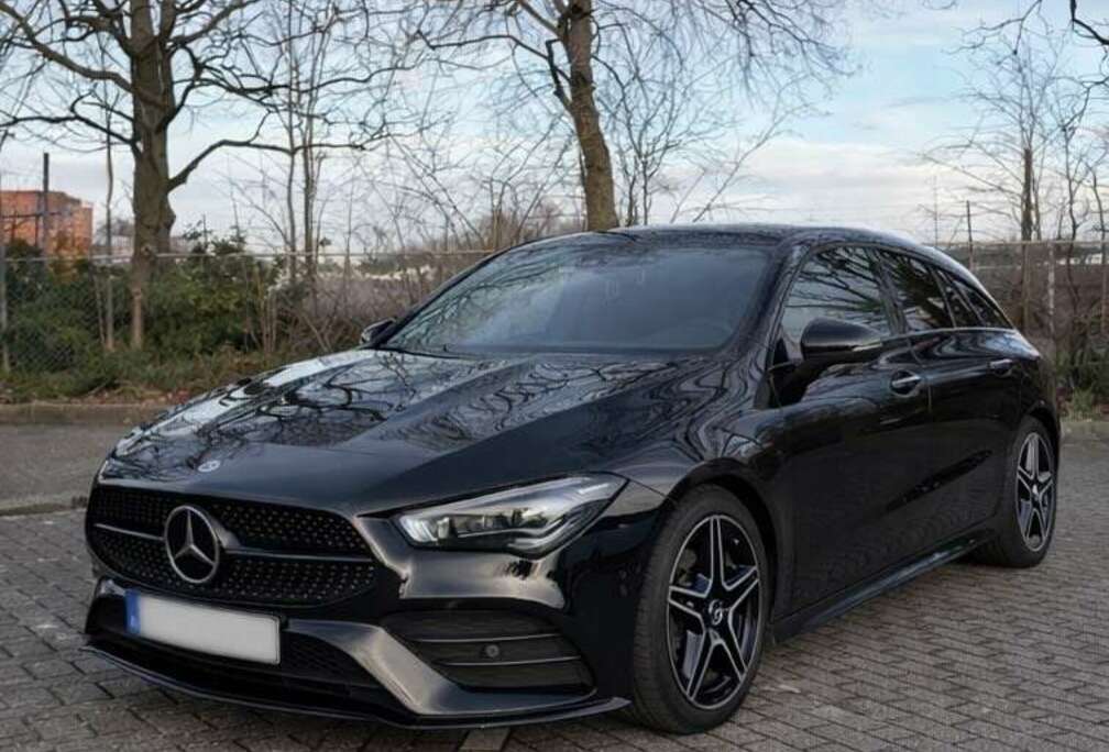 Mercedes-Benz Shooting Brake 7G-DCT AMG Line