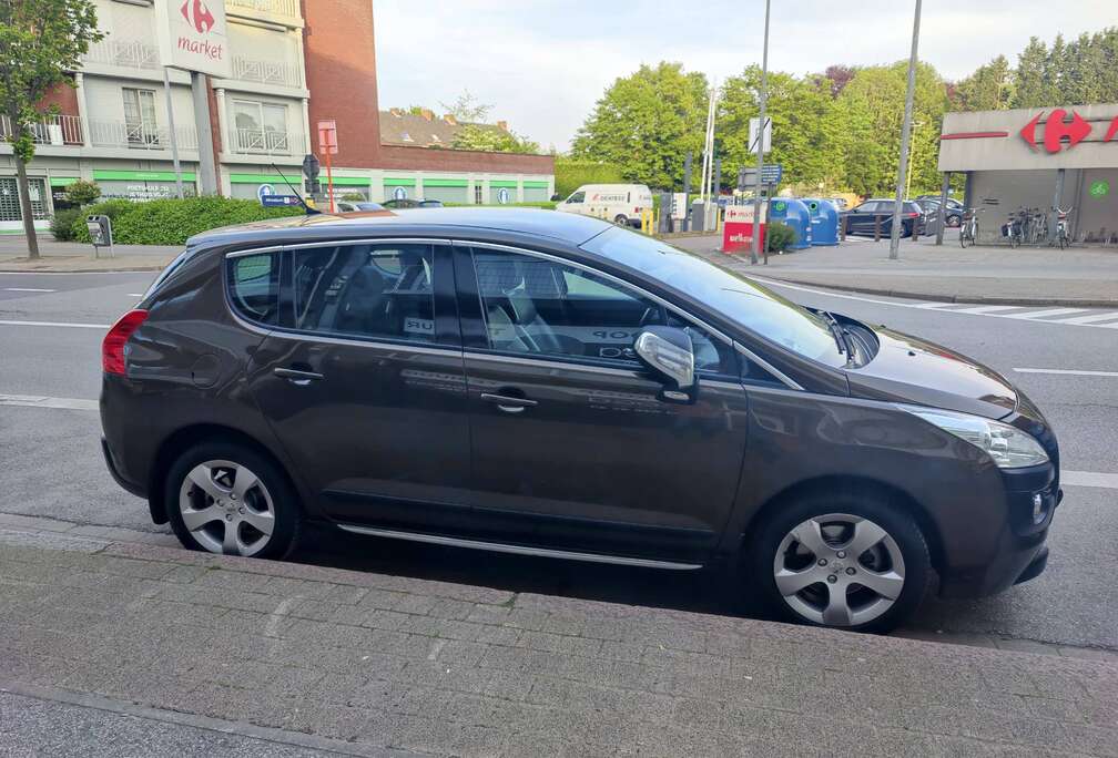 Peugeot 3008 1.6i Premium Pack
