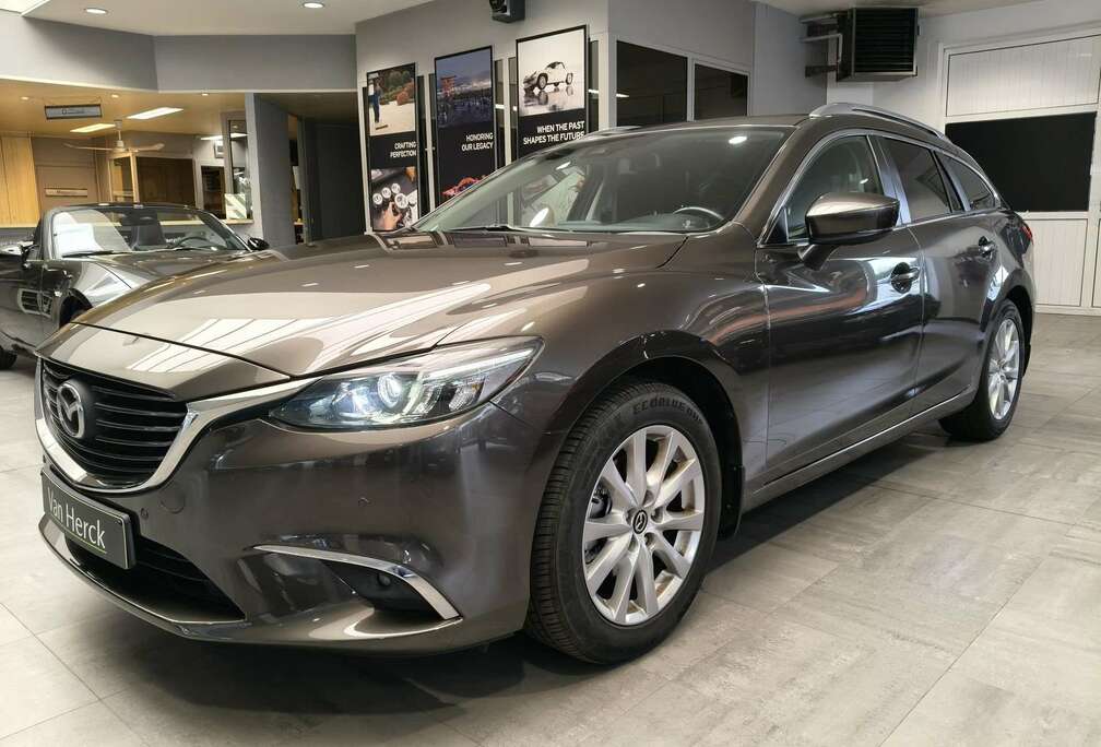 Mazda 2.0 SKYACTIV-G Premium Edition automaat