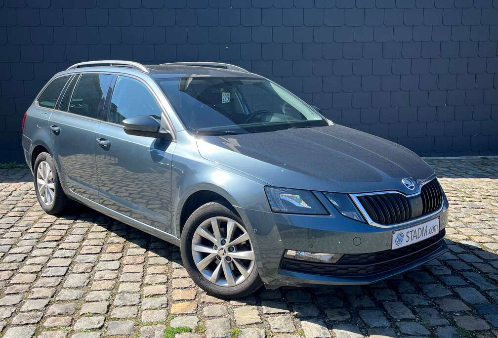 Skoda    1.6 TDI DSG 1Hand