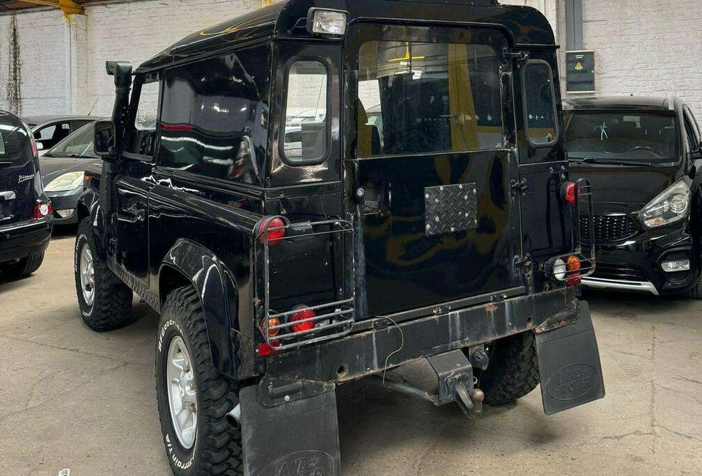 Land Rover Typ 90 County
