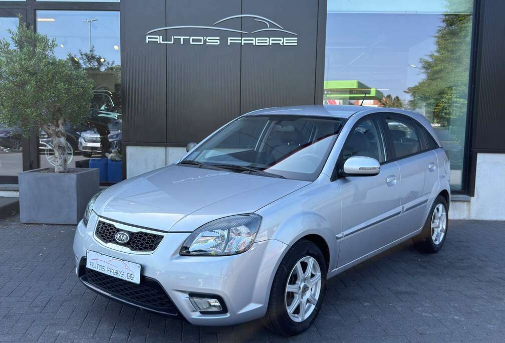 Kia 1.4i Benzine AUTOMAAT 49000km