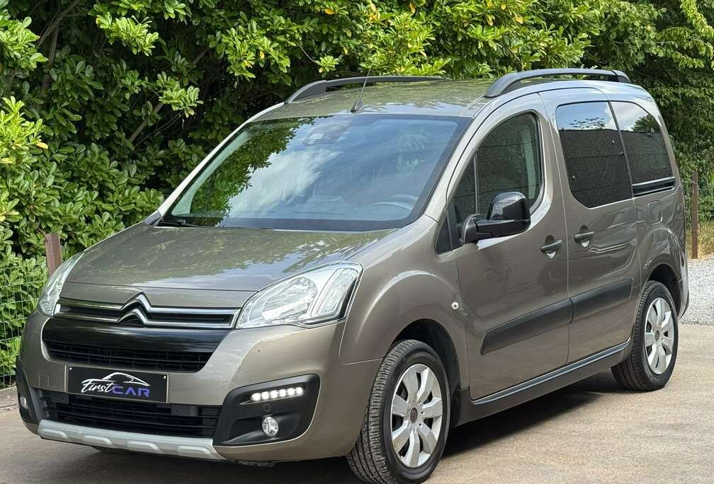 Peugeot 1.6 BlueHDi / CLIM / CAMERA / NAVIGATION / GARANTIE