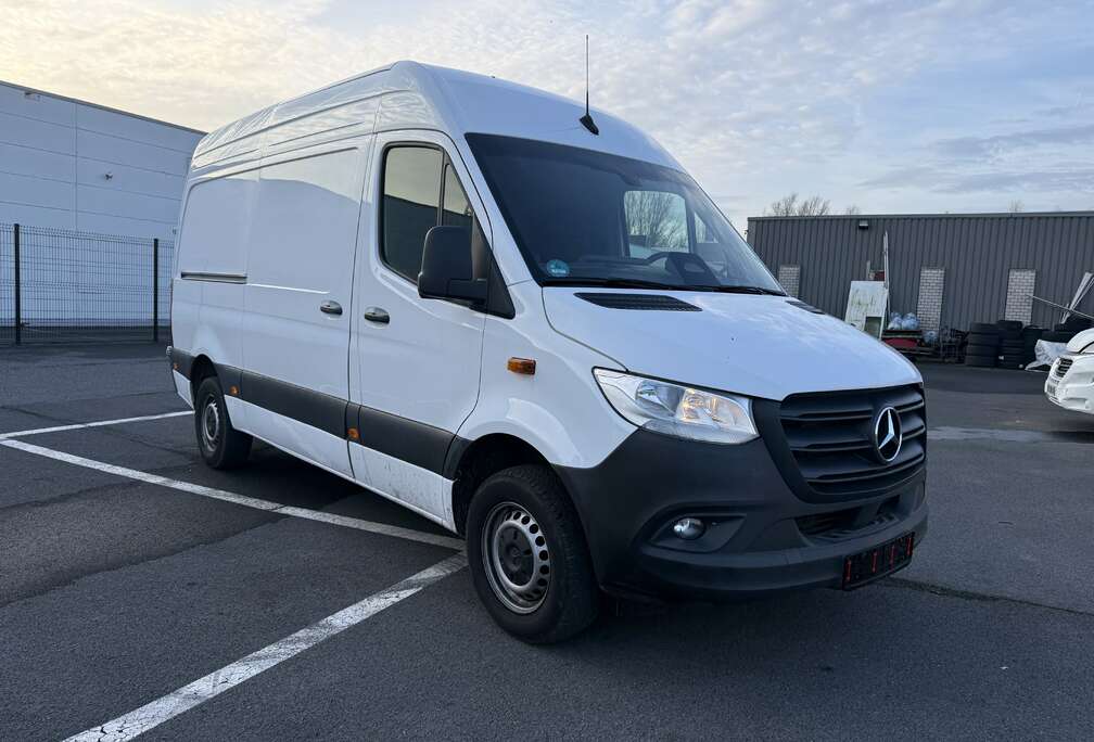 Mercedes-Benz 317 CDI Lang HA 9G-TRONIC SELECT