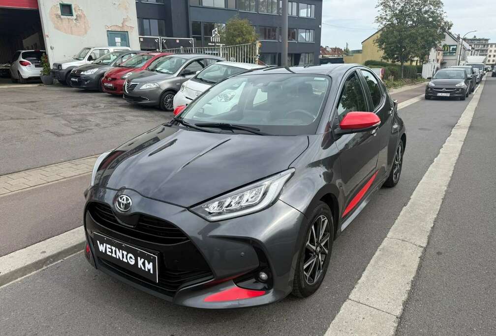 Toyota Yaris 1.5i Dual VVT*CARNET COMPLET**12M GARANTIE