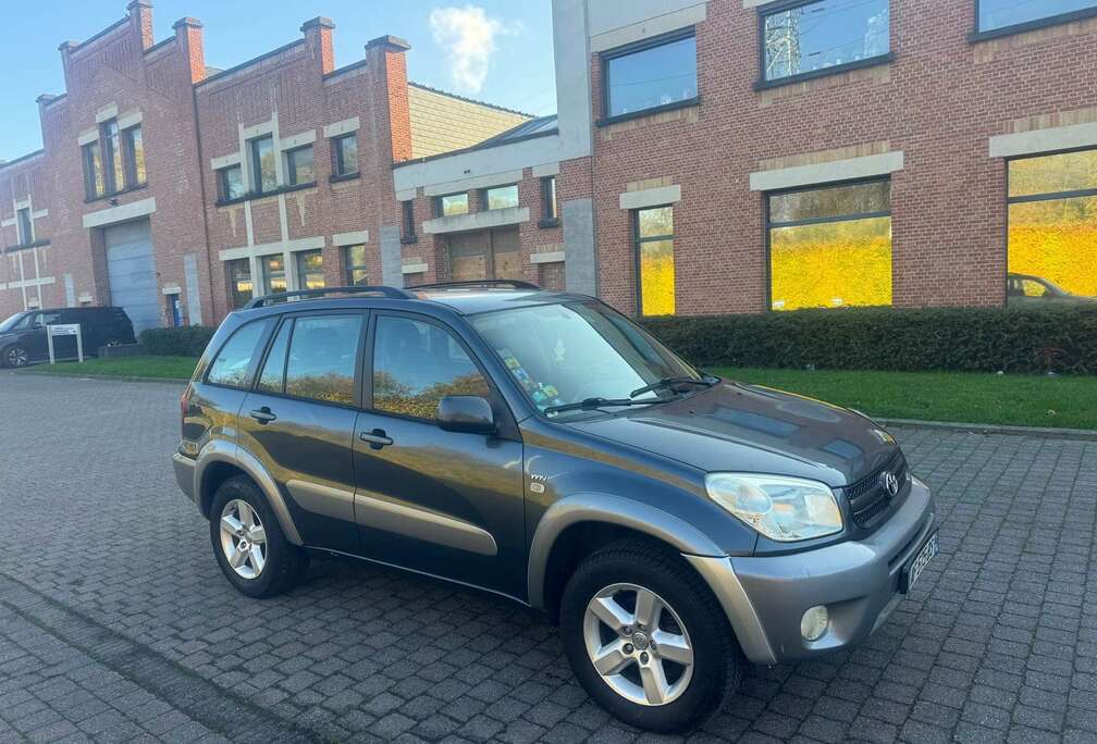 Toyota RAV4 2.0i VVT-i 16v 4x4 Limited Edition CLIMATISÉ