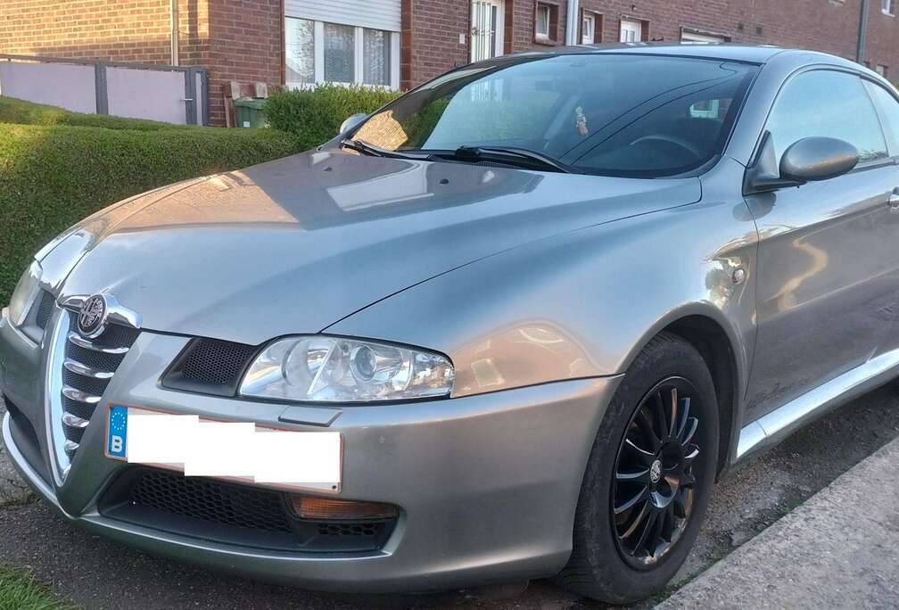 Alfa Romeo Gt 1.9 JTD Distinctive