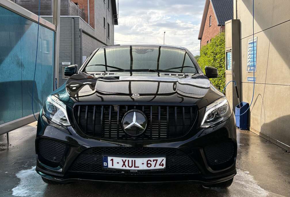 Mercedes-Benz Coupé d 4-Matic