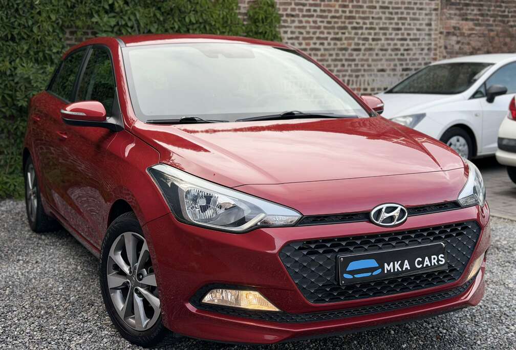 Hyundai 1.2i Euro 6B Navi Camera Suivie Complet Garantie