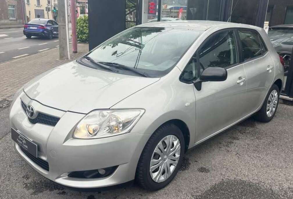 Toyota Auris 1.4i VVT-i Linea Luna Pack