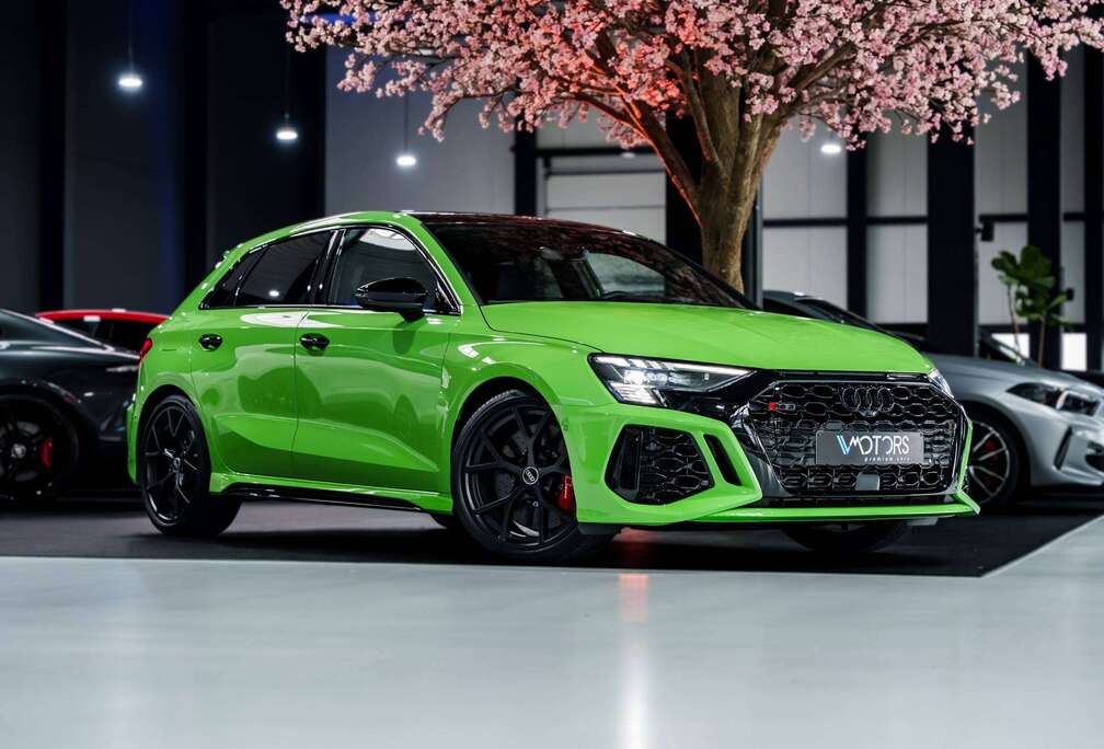 Audi NP: €86.072,69 - RS Dynamic Plus - Keramisch - Pano - B&O - HUD - Matrix LED - ACC - 19\