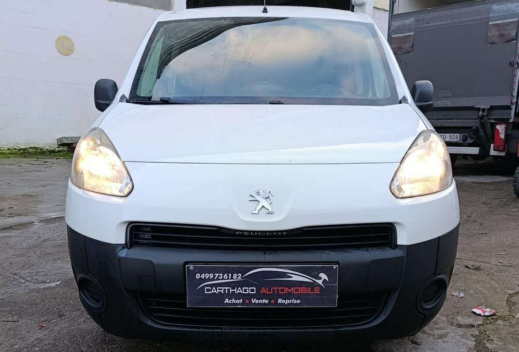 Peugeot 1.6 HDi L2H1 Confort 121