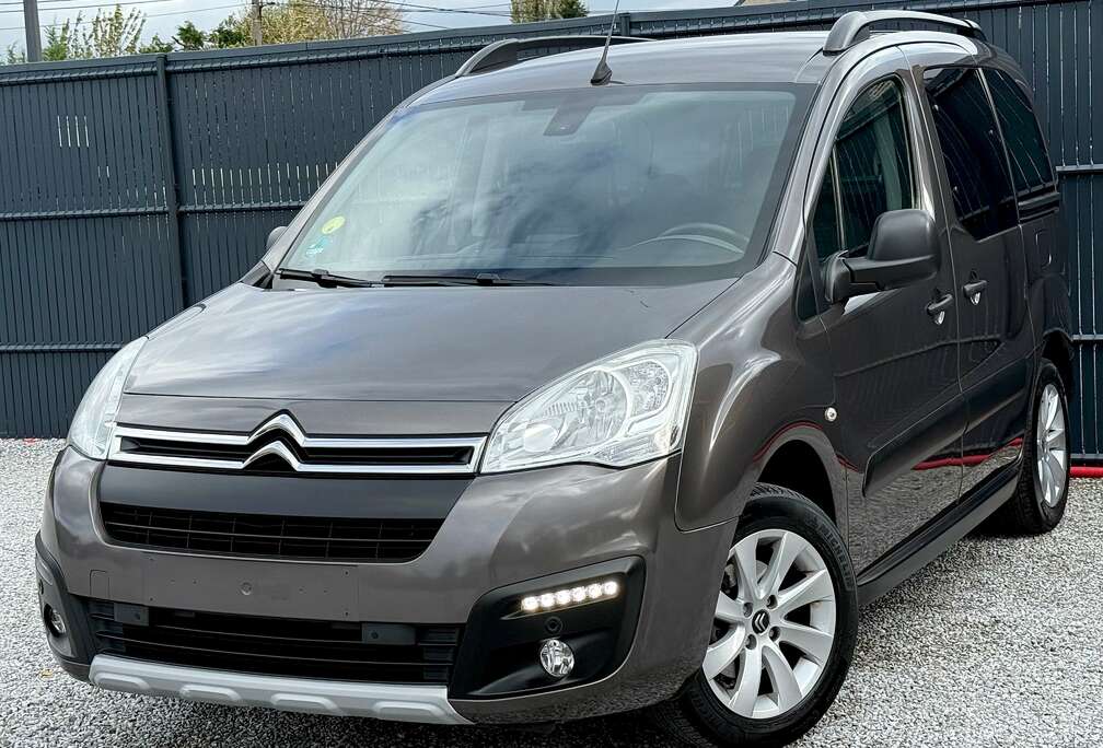 Citroen 1.6 BlueHDi / CarPlay / Navigation / Clim / Camera