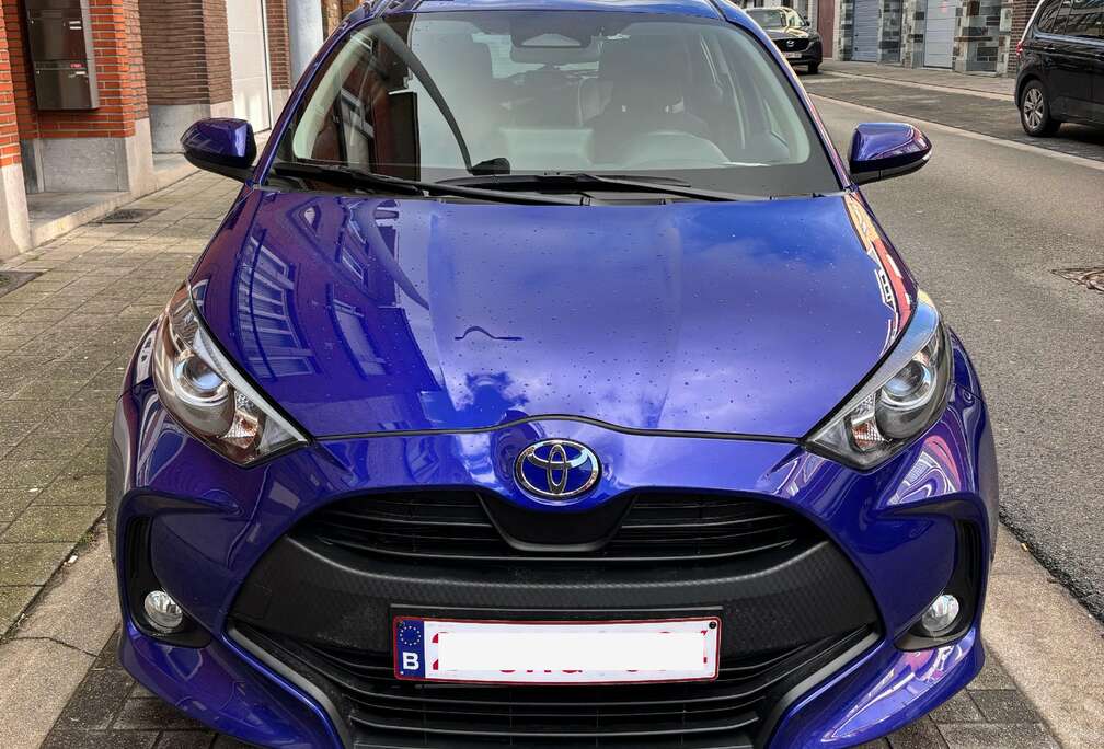 Toyota Yaris Hybrid 1.5i VVT-i E-CVT Dynamic