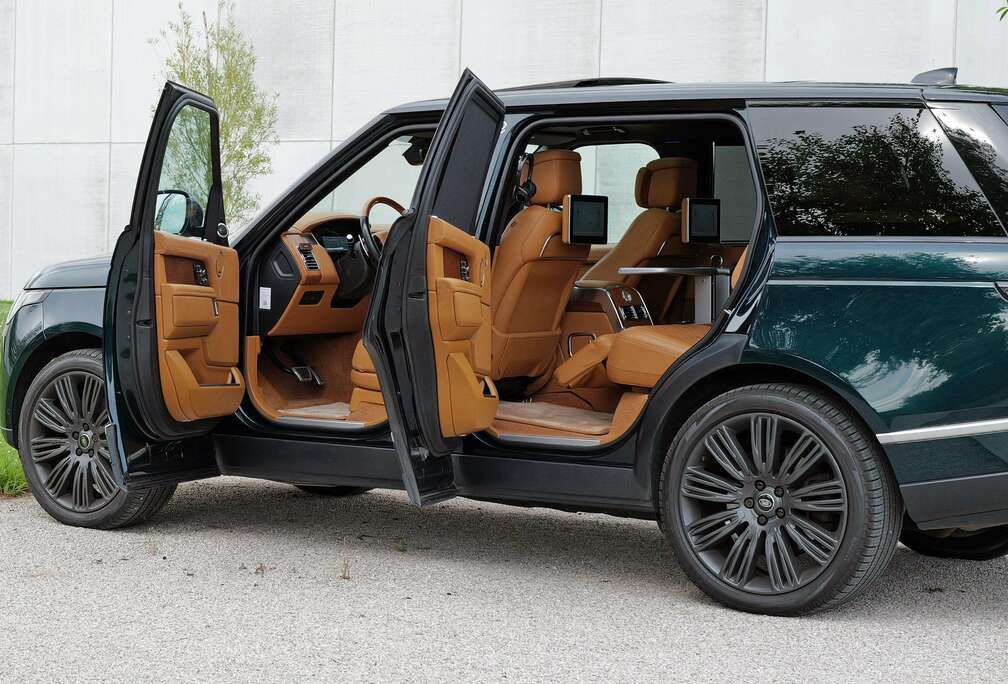 Land Rover SV Autobiography LWB 565PK \