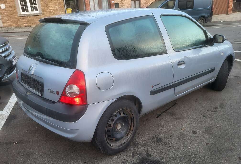 Renault 1.2i Community