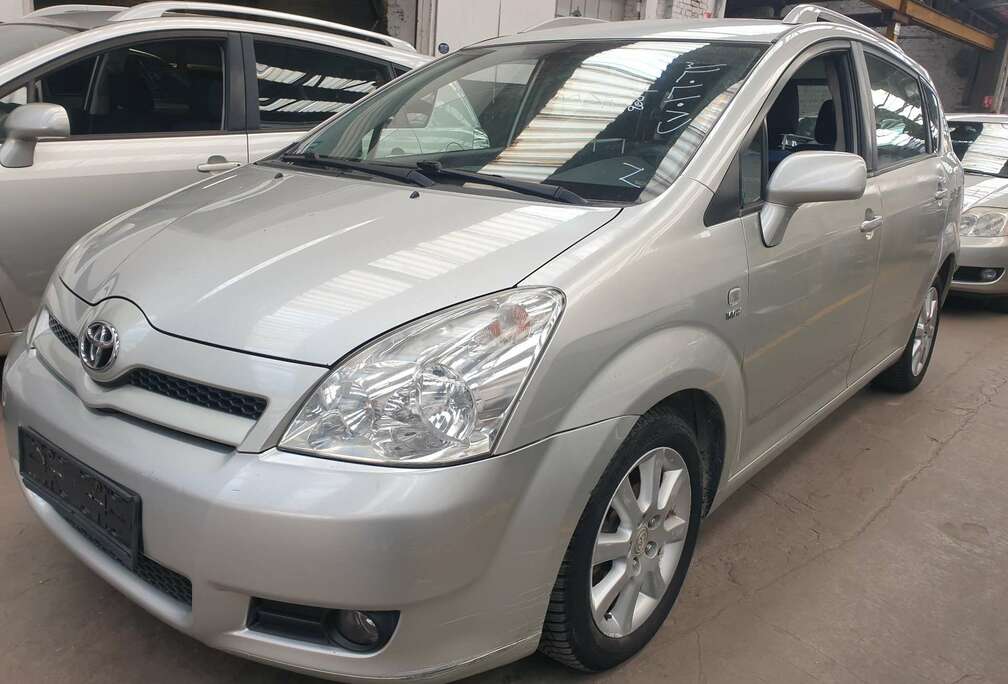 Toyota Corolla Verso 1.8i VVT-i 16v Linea Luna 7pl.