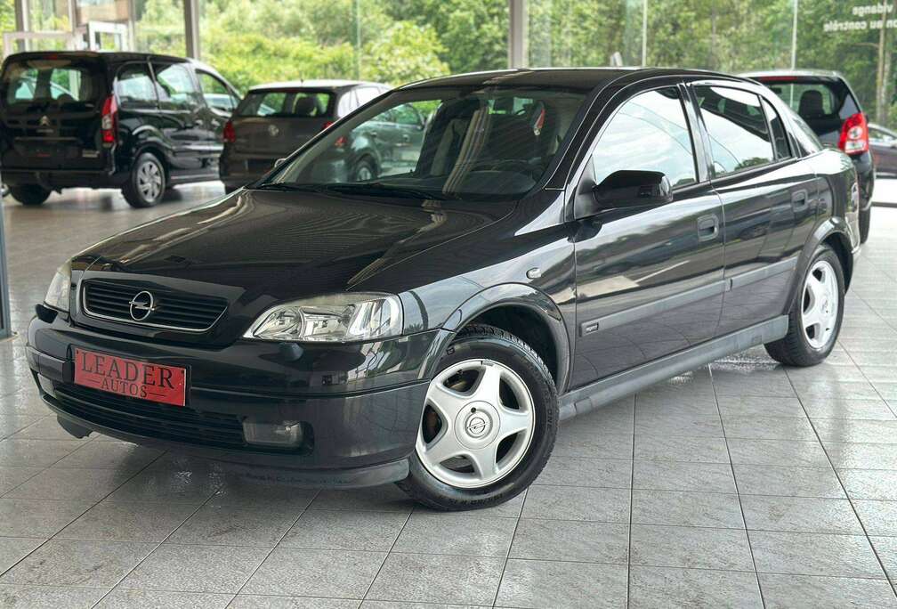 Opel 1.4 ESSENCE 90CV - 5 PORTES - AUTOMATIQUE - AIRCO