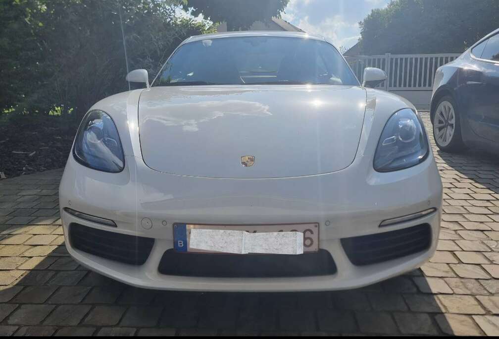Porsche Cayman 2.0 Turbo
